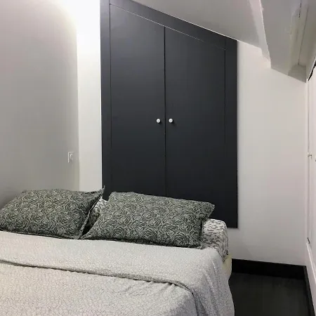 Apartment Calmette *